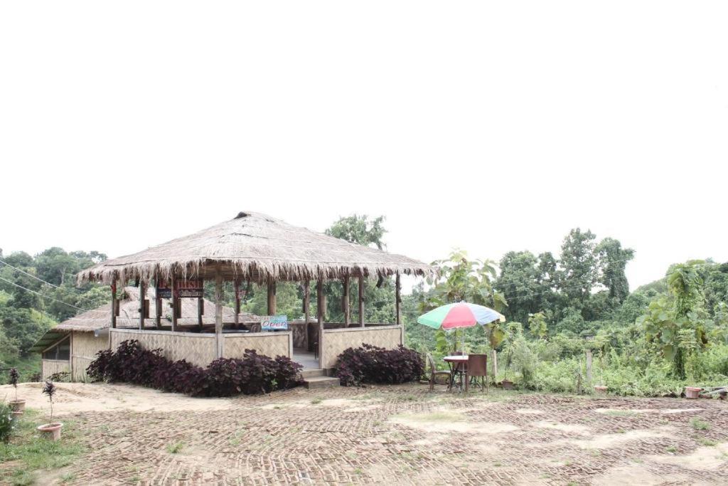 Fanush Resort Bandarban ภายนอก รูปภาพ